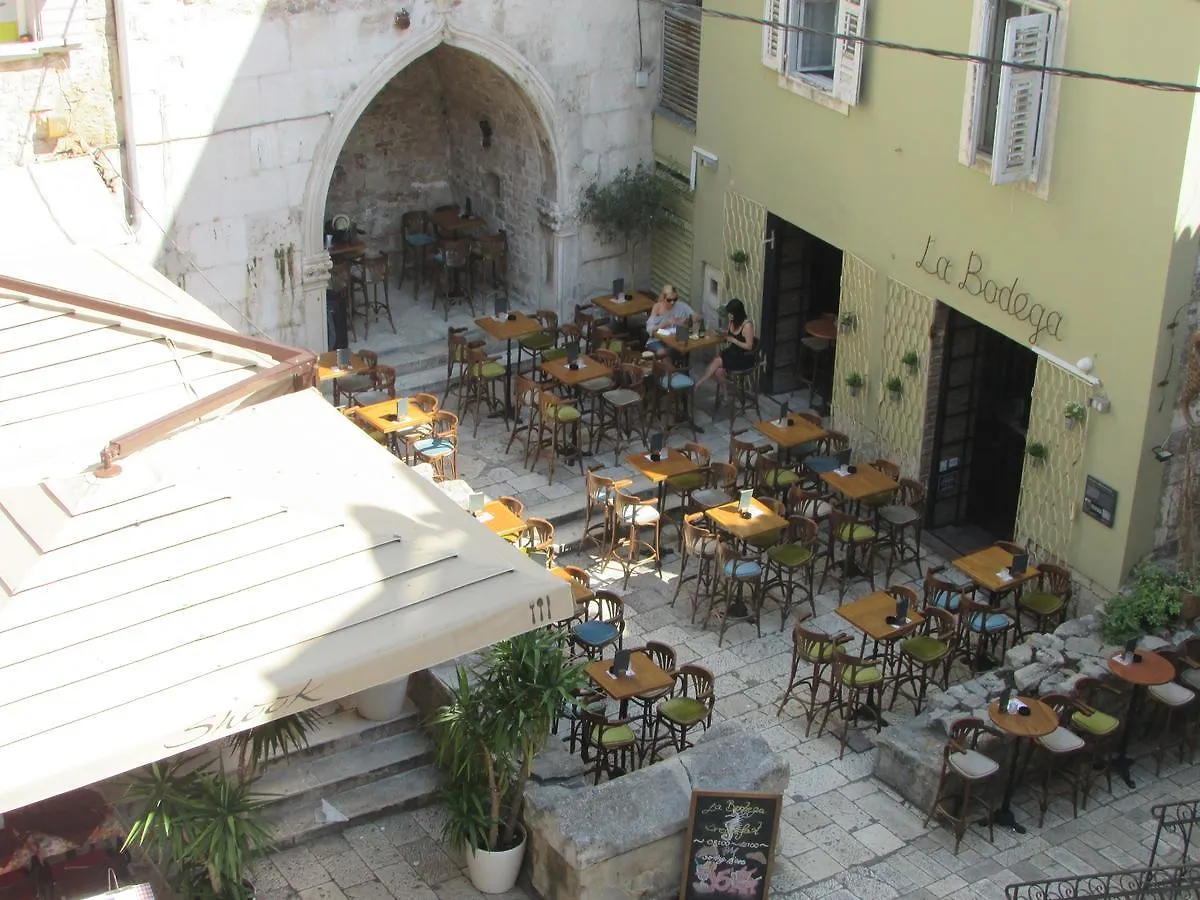 مبيت وإفطار Split Palace Luxury Retreat 0*,